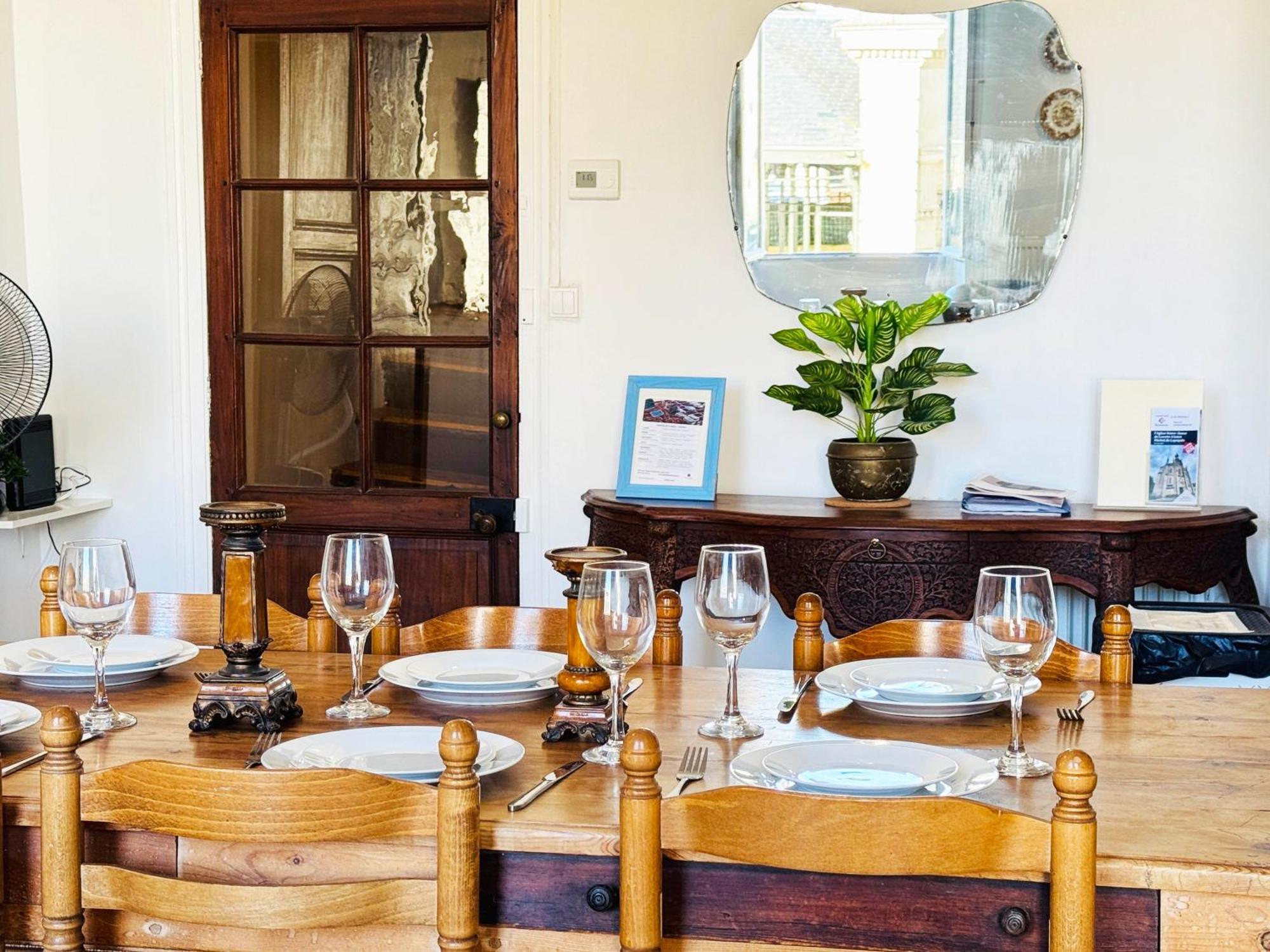 Maison De Ville Au Coeur D'Une Bastide Historique Monségur Екстериор снимка